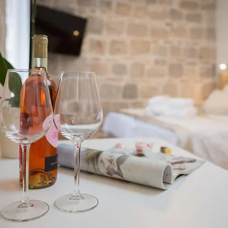 Mediterra krevet i doručak 4*