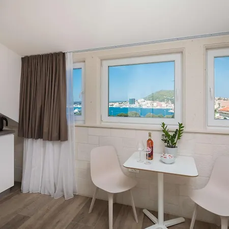 Mediterra 4* Σπλιτ