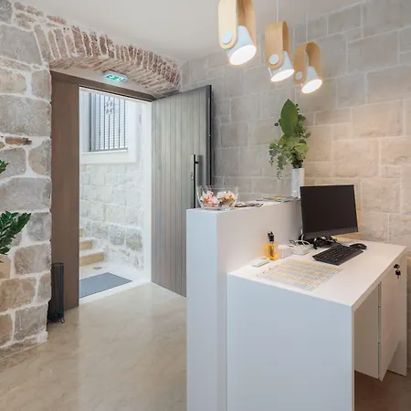 Mediterra Bed and Breakfast Σπλιτ