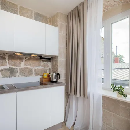 Mediterra 4*